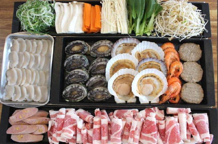 대천해수욕장 삼합, 이 조합이 이렇게 맛있다고? 직접 가본 후기와 꿀팁 대방출!