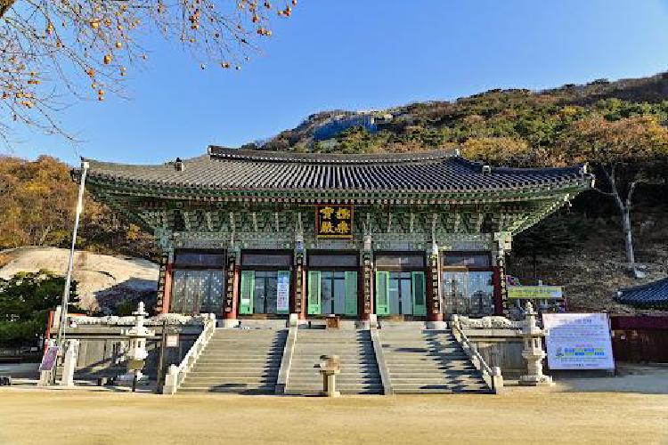 강화 가볼만한곳 보문사, 눈썹바위에서 소원이 이루어진다는 소문…진짜일까?