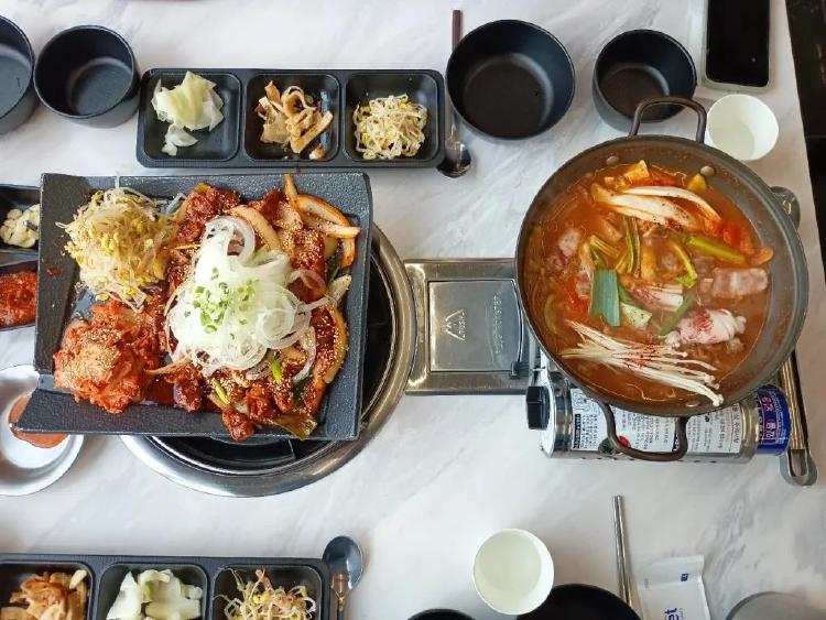 함덕해수욕장 두루치기, 제주 바다보다 더 뜨거운 맛의 반전! 직접 먹어본 후기