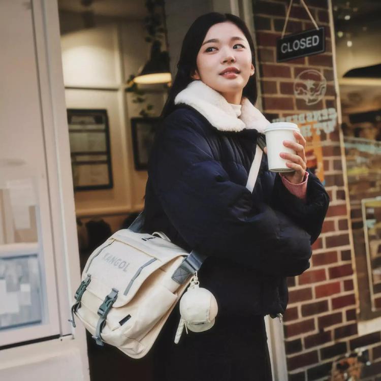 대학생 백팩 브랜드 여자, 캠퍼스에서 진짜 핫한 3개는?