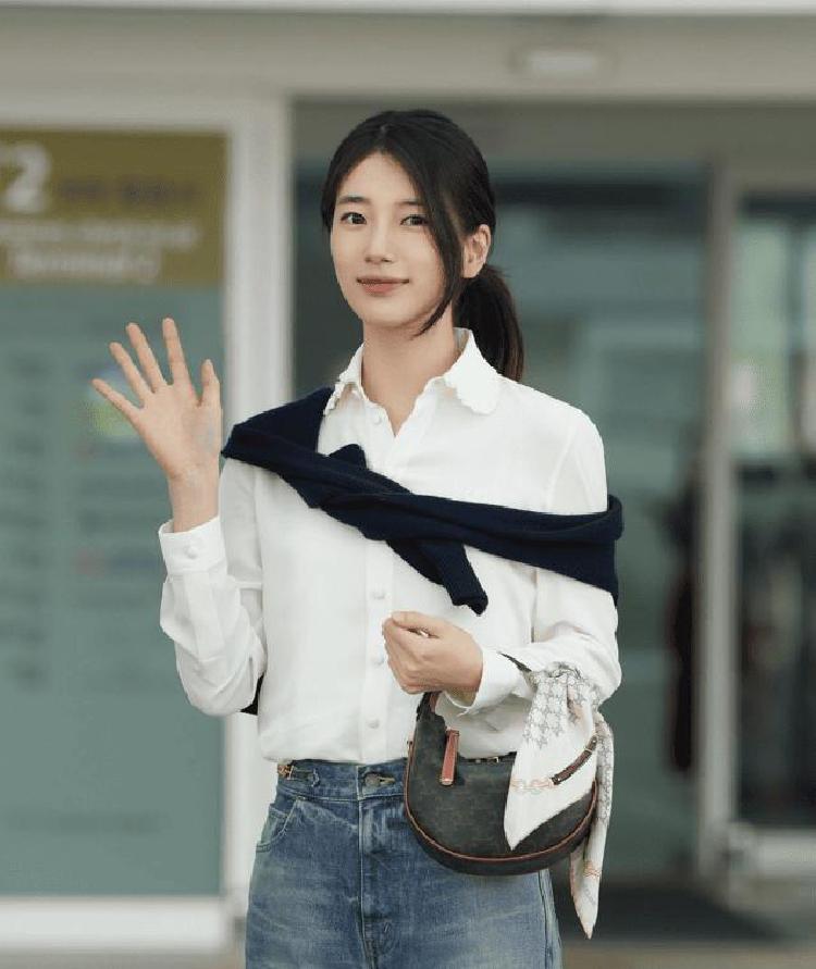 수지 셀린느 가방, 2026 신상 매진 속 뭐가 달라졌을까?